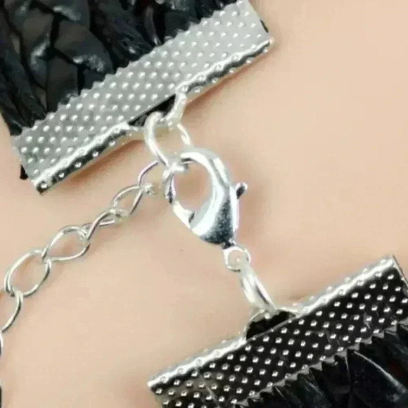 Harry potter Deathly hallow charm Bracelet - Picture 2 of 2